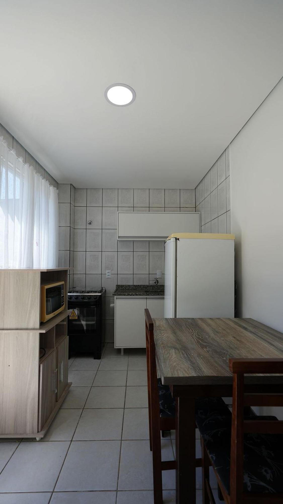 Residencial Adolfo - Mestre Naro Бомбиняс Екстериор снимка