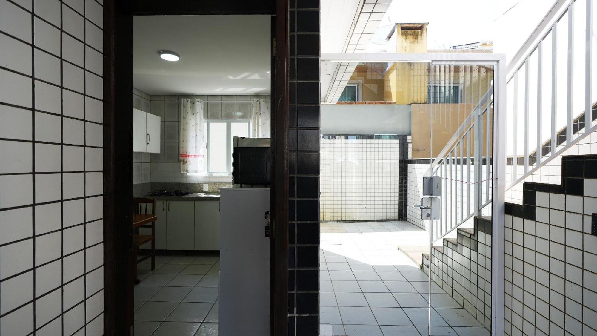 Residencial Adolfo - Mestre Naro Бомбиняс Екстериор снимка