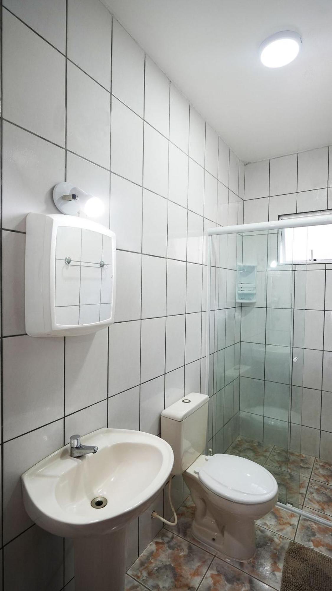 Residencial Adolfo - Mestre Naro Бомбиняс Екстериор снимка
